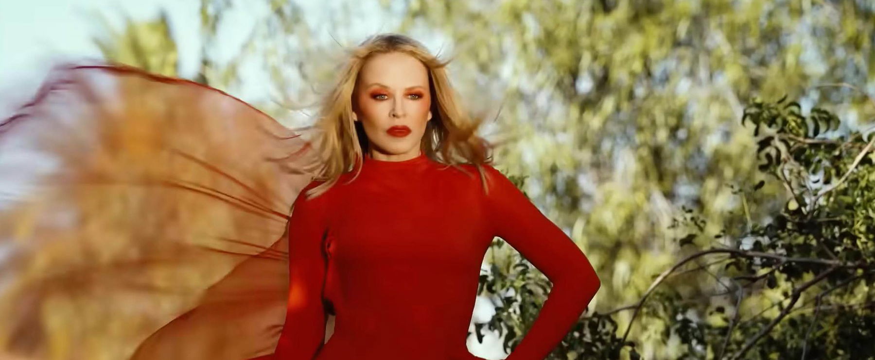 Kylie Minogue visszatért, és dögösebb, mint valaha - Így néz ki most a világsztár, aki új dalt hozott nekünk