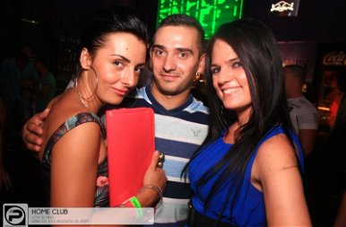 Debrecen, Home Club - 2012. Augusztus 20., Hétfő