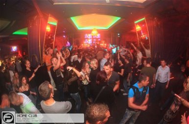 Debrecen, Home Club - 2012. Október 22., Hétfő