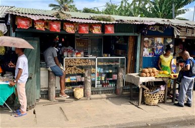 Egy madagaszkári piac, amely a város üde színfoltja