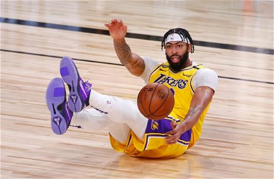 Kiütötte a Lakers a Heatet a nagydöntő első mérkőzésén