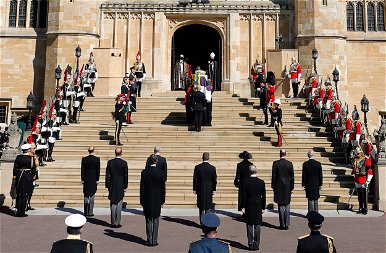 Egy korszak vége: képeken Fülöp herceg temetése