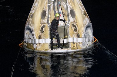Ilyen volt a NASA és a SpaceX történelmi jelentőségű földet érése – képek