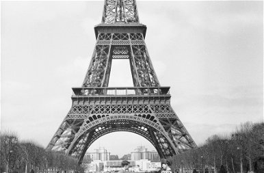 132 éve nyitotta meg kapuit az Eiffel-torony