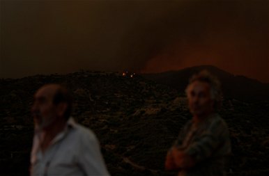 Pokollá változott a földi paradicsom: félelmetes erdőtűz tombol Cipruson – képek