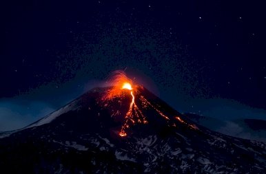 Szunnyadó pokol: újból kitört Európa legnagyobb vulkánja – megrázó fotók