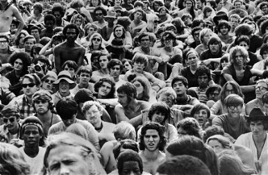 Woodstock, ahogy még sosem láttad: elképesztő képeken a szeretet, béke és a remek zenék fesztiválja