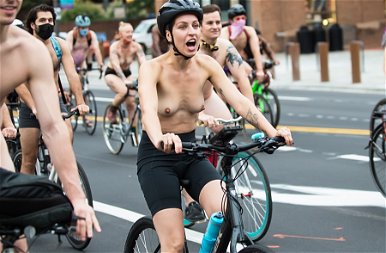 Meztelenül bicikliztek az emberek Philadelphiában – galéria (18+)