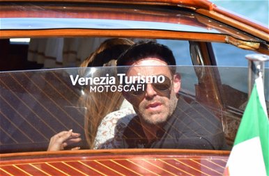 Ben Affleck és Jennifer Lopez Velencében turbékoltak – lesifotók