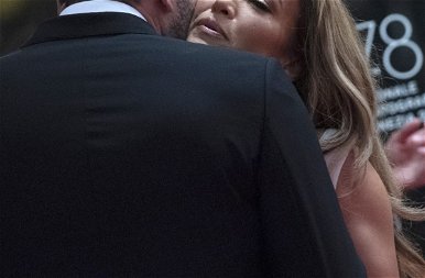 Ben Affleck nem bánta, hogy Jennifer Lopez mellei majdnem előkerültek a ruhából