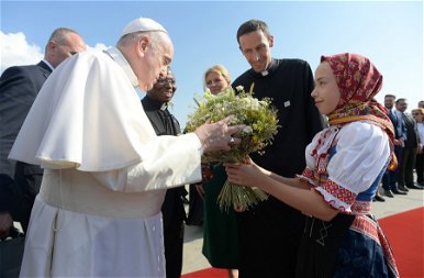 Ferenc pápa délután már Szlovákiában volt – galéria