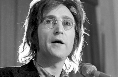 Ma 41 éve ölték meg John Lennont – Gyilkosa hátborzongató dolgot tett, miután meghúzta a ravaszt