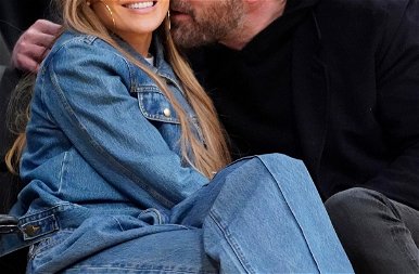 Szokatlan helyen romantikázott Jennifer Lopez és Ben Affleck – fotók