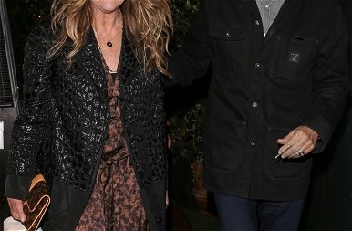 Tom Hanks még 34 év után is randizni viszi a feleségét