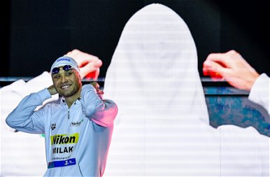 Fotókon Milák Kristóf arca, miután megdöntötte a saját világrekordját