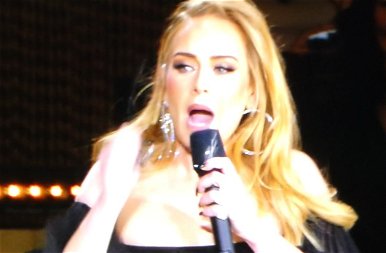 Le fogsz döbbenni Adele kinézetén – hihetetlen mennyire elszánt