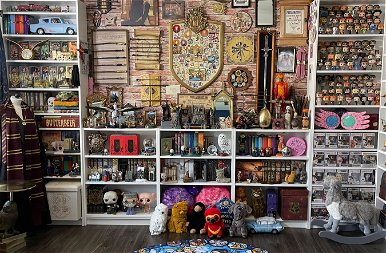 Magyarországon vennél belőle egy lakást, annyit költött ez a Harry Potter rajongó a gyűjteményére
