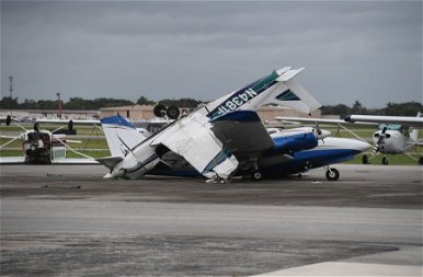 Repülőgépeket borított fel és tört össze az Ian nevű hurrikán Amerikában