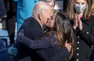 Így néz ki Joe Biden gyönyörű lánya, aki még divattervező is