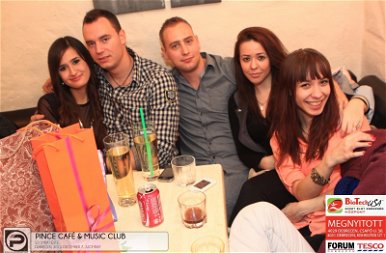 Debrecen, Pince Café &amp; Music Club - 2013. December 7., Szombat